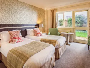 Careys Manor Hotel & SenSpa