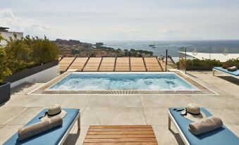 De Bonart Naples, Curio Collection by Hilton