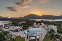 Sulia House Porto Rotondo, Curio Collection by Hilton - カップル