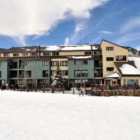 Fox Pine Lodge 3 Bed 3 Bath