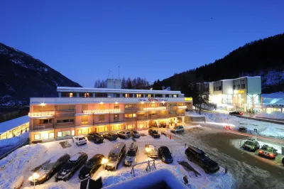 Ravelli Sporting Hotels in Peio