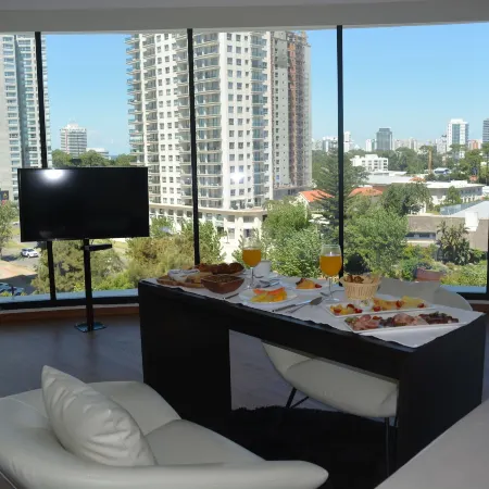 Don Majestic Hotel Punta del Este Отели рядом с достопримечательностью «Пляж Манса»
