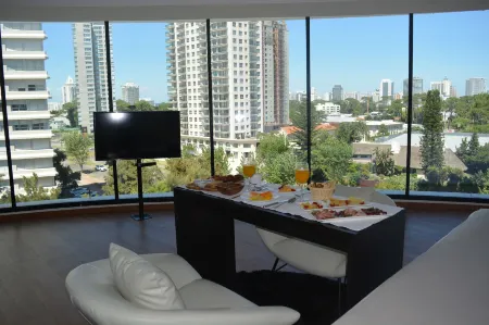 Don Majestic Hotel Punta del Este Отели рядом с достопримечательностью «Рука Пунта-дель-Эсте»