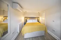 José Pizarro The Swan Inn Esher Hotels in Thames Ditton