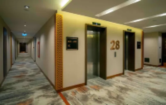 จี ทาวเวอร์ เรซิเดนซ์