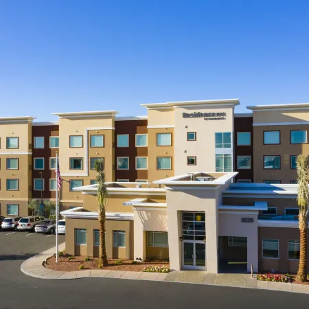 Residence Inn Las Vegas South/Henderson Отели рядом с достопримечательностью «Амфитеатр Хендерсона»