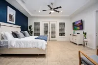 Luxurious Villa Living in Indio w Pool Spa