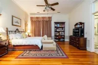 Burke Mansion Hotels in Macon