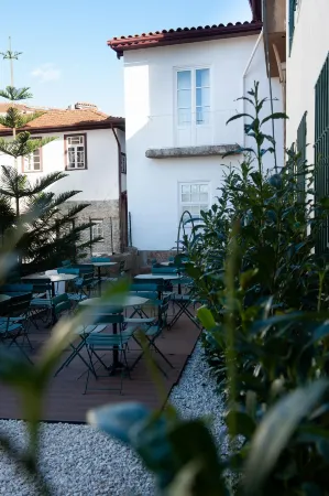 Guimaraes IN Отели рядом с достопримечательностью «Guimarães Historical City Centre»