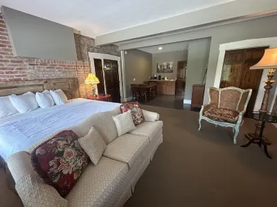 William Watson Hotel Hotels in Pittsfield