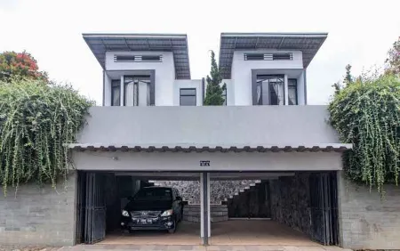 Rumah Kembar Lembang (Family Only) Отели рядом с достопримечательностью «Zoomanji Bandung»