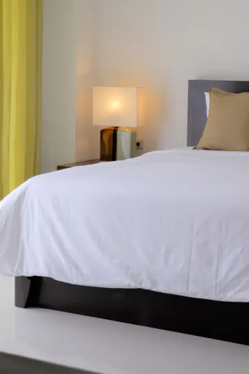 ห้องดีลักซ์ เตียงใหญ่ 1 เตียง