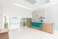 30th Floor-Skyline above a City Hotels in Aerodrom