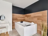 123Home - Suite & Spa XL Hotels in Montevrain