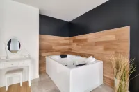 123Home - Suite & Spa XL Hotels in Chanteloup En Brie