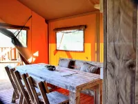 Luxury tent on a farm with swimming pool فنادق في Lapedona