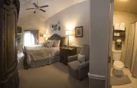 Black Bear Manor Hotels in Ouray