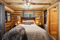Fall Mountain Retreat! 10 Acres, Dog Friendly, Hot Tub, Sauna, Lake Access
