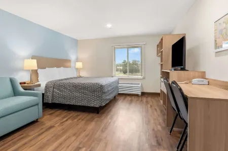 Woodspring Suites Pensacola West Отели в г. Кантонмент