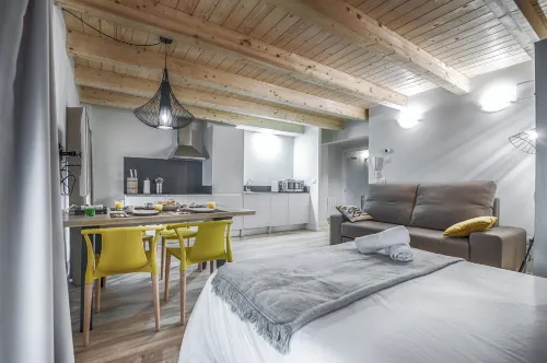 La Torre Boutique Apartamentos - Bintang 3