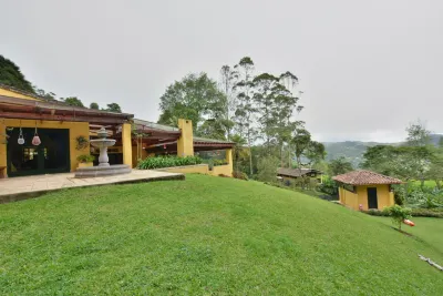 San Felipe Lodge. Birding and Wellness Hotels near Araucana Lodge