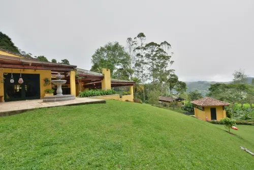 San Felipe Lodge. Birding and Wellness Hotels in Dagua
