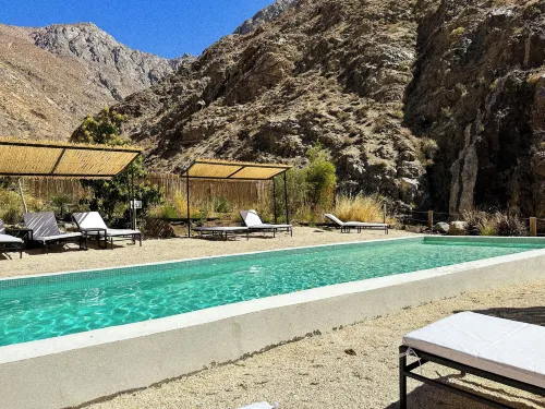 Glaciar de Roca Lofts Hotels in Paihuano