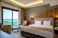 CITY POINT BEACH & SPA HOTEL