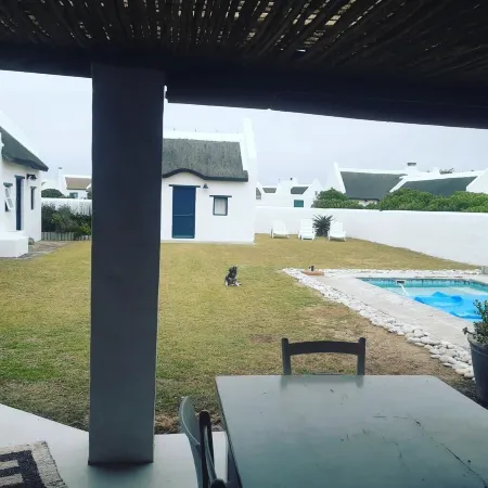 5 Bedroomed Fisherman's Cottage in Struis Bay