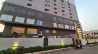 Galaxy Club & Hotel Hoteles cerca de Riyaz General Store