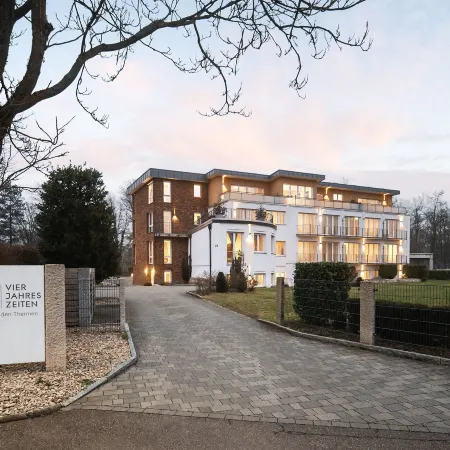 Hotel Vier Jahreszeiten Direkt an Den Kliniken Und Therme Bad Krozingen, Nahe Freiburg