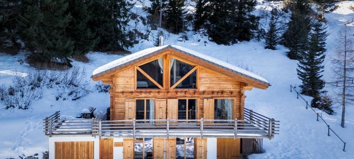 Chalet 18 Îles Luxury Chalet With Sauna La Tzoumaz Hotels in Riddes