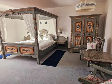 Le Cavalier Отели рядом с достопримечательностью «La Cave»