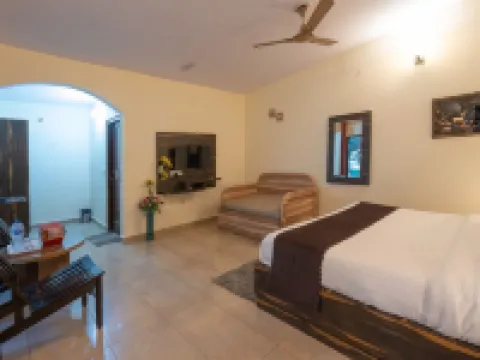 Corbett Evergreen Resort Hotels in Ramnagar