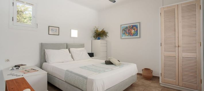 Sunset Beach House with Two Bedrooms Hotels in Stelida
