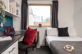 Fitzroy Court Near Luton Airport