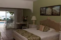 Tropical Sunset Beach Apartment Hotel - balcony