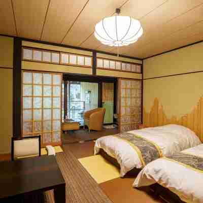 ホテル亀屋本店 Rooms