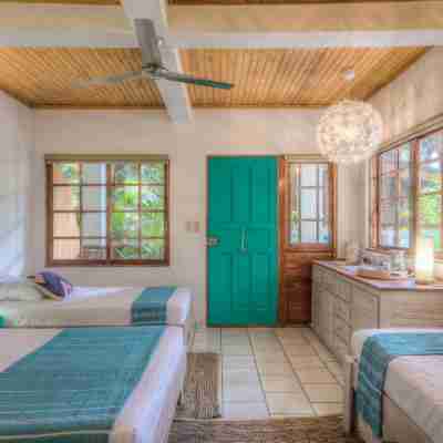 Hotel Guiones Rooms
