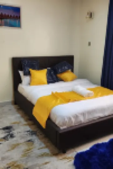 Lux Suites Vacanza Homes Nakuru