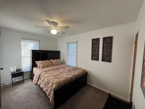 Charming Updated 2-bedroom Lakewood Oasis