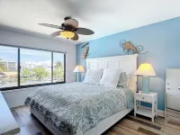 Waterfront Condo-Huge Pool & Across from Beach!