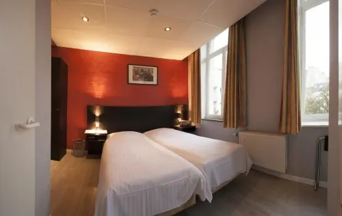 Alpha Hotel