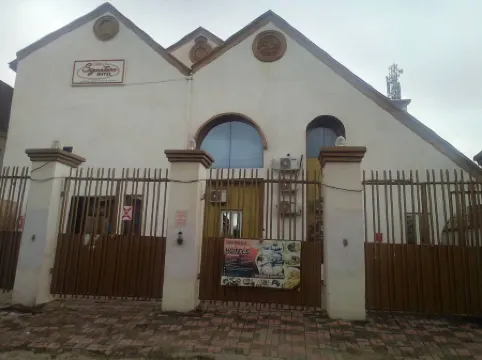 Global Signature Hotel