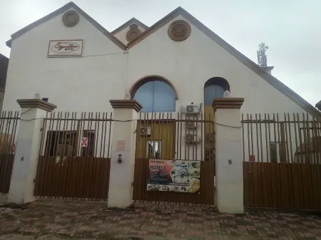 Global Signature Hotel Отели рядом с достопримечательностью «Apostolic Faith Church, Akiode branch.»