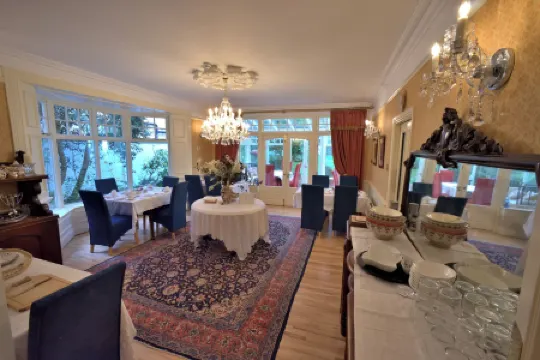 Herbert House ,V93 RF64