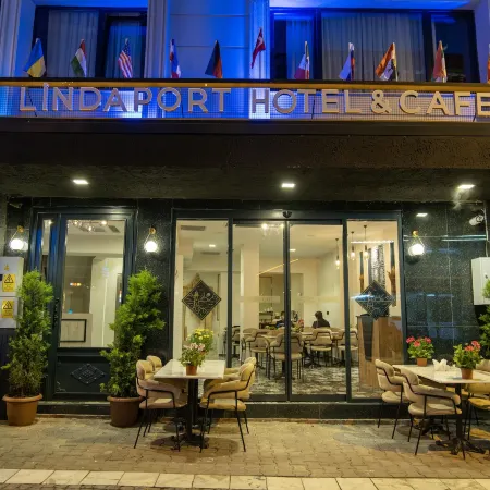 Linda Port Hotel