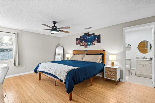 3-bedroom vacation home 12 minutes from Port St. Lucie Botanical Gardens Hotels in Port St. Lucie