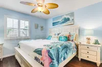2706 W, 3rd St Home - Hot Tub