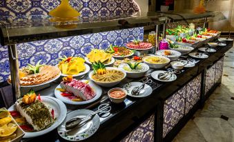 Golden Tulip Al Shakreen